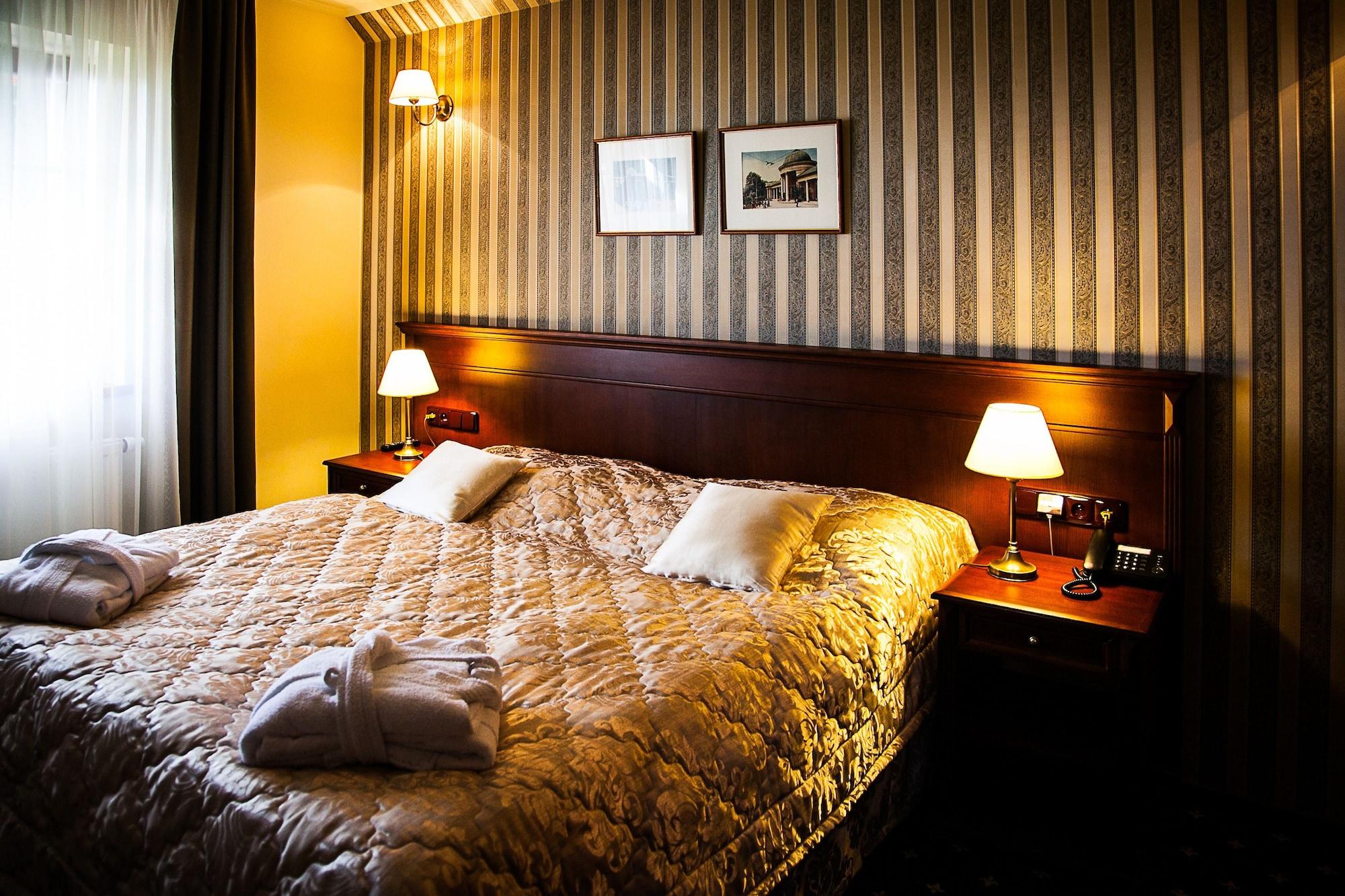 Hotel Morris Relax & Wellness Marianske Lazne Ngoại thất bức ảnh