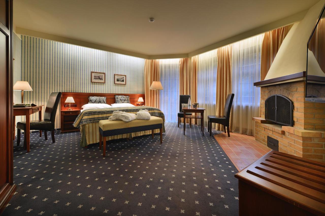Hotel Morris Relax & Wellness Marianske Lazne Ngoại thất bức ảnh