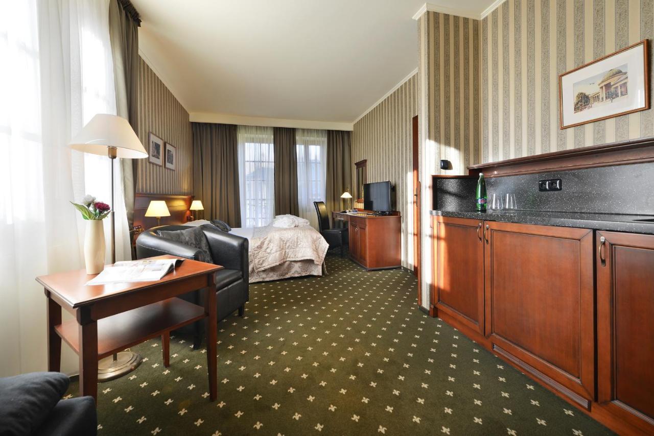 Hotel Morris Relax & Wellness Marianske Lazne Ngoại thất bức ảnh