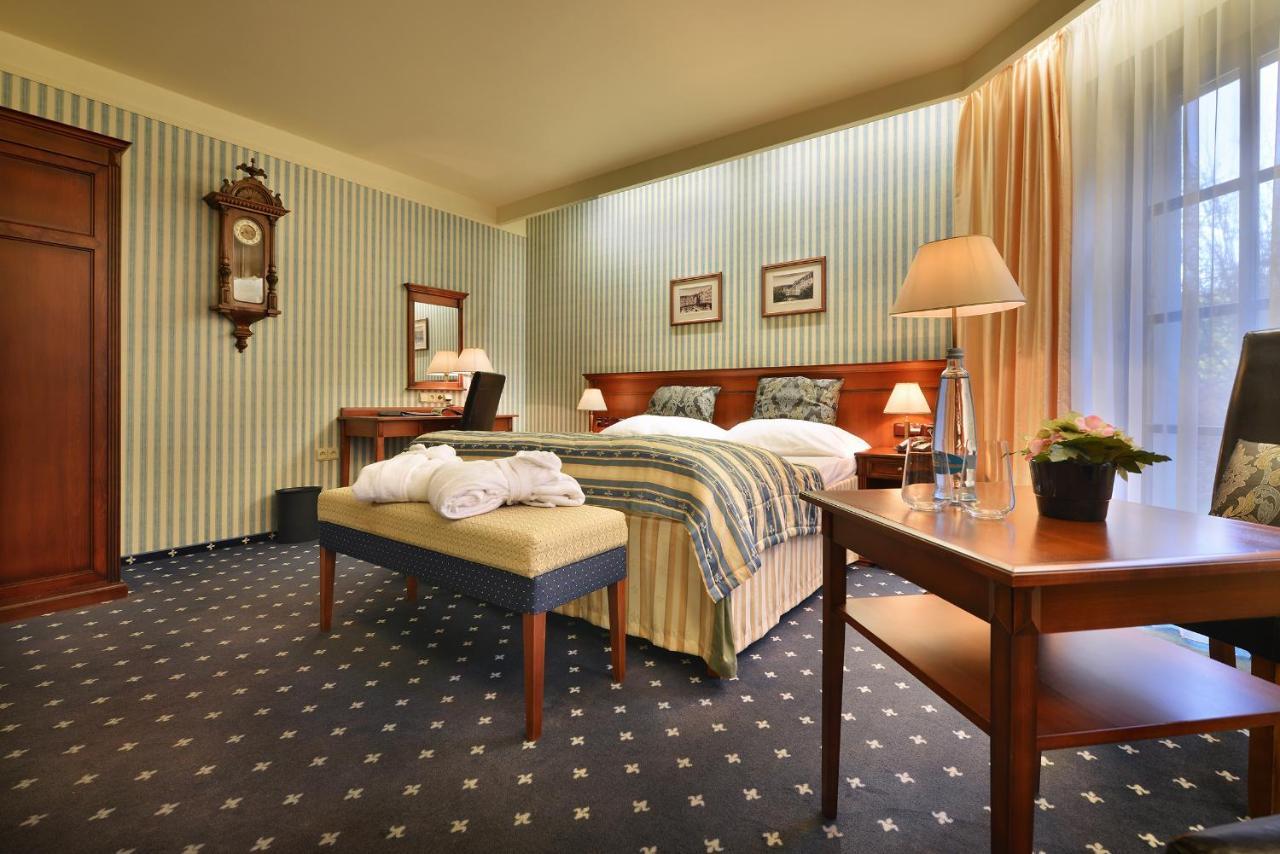 Hotel Morris Relax & Wellness Marianske Lazne Ngoại thất bức ảnh