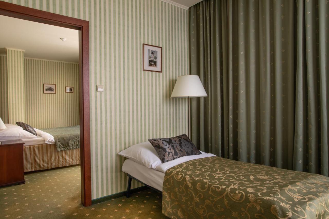 Hotel Morris Relax & Wellness Marianske Lazne Ngoại thất bức ảnh